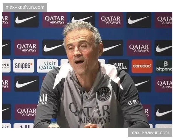 德罗适应巴黎体系速度获主帅肯定 年轻后卫成长轨迹受密切关注