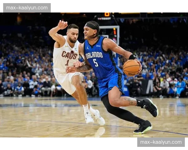 魔术班凯罗9次失误过多 年轻核心仍需时间积累比赛经验