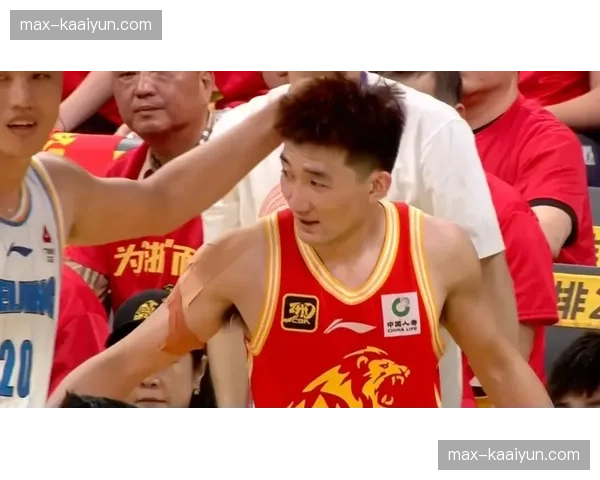 孙铭徽脚踝韧带撕裂赛季报销 广厦后场组织陷入困境